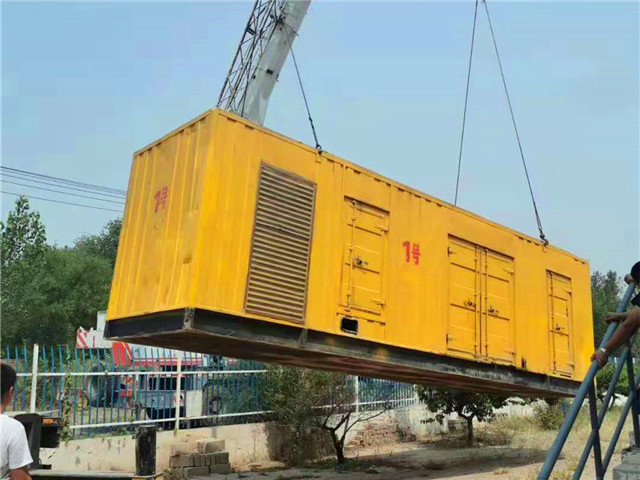 临夏县300KW柴油发电机组油耗是多少?